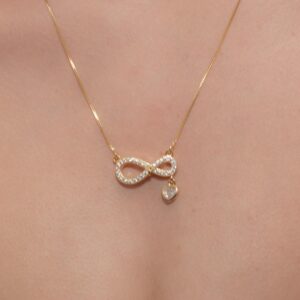 Colar Infinito com Coração Pêndulo Cravejado Banhado em Ouro 18k