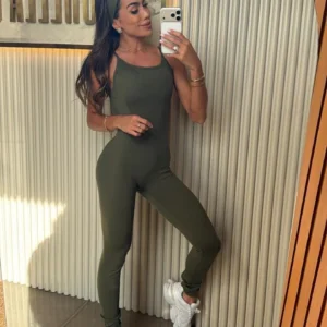 MACACÃO CELINA SLIM VERDE MUSGO